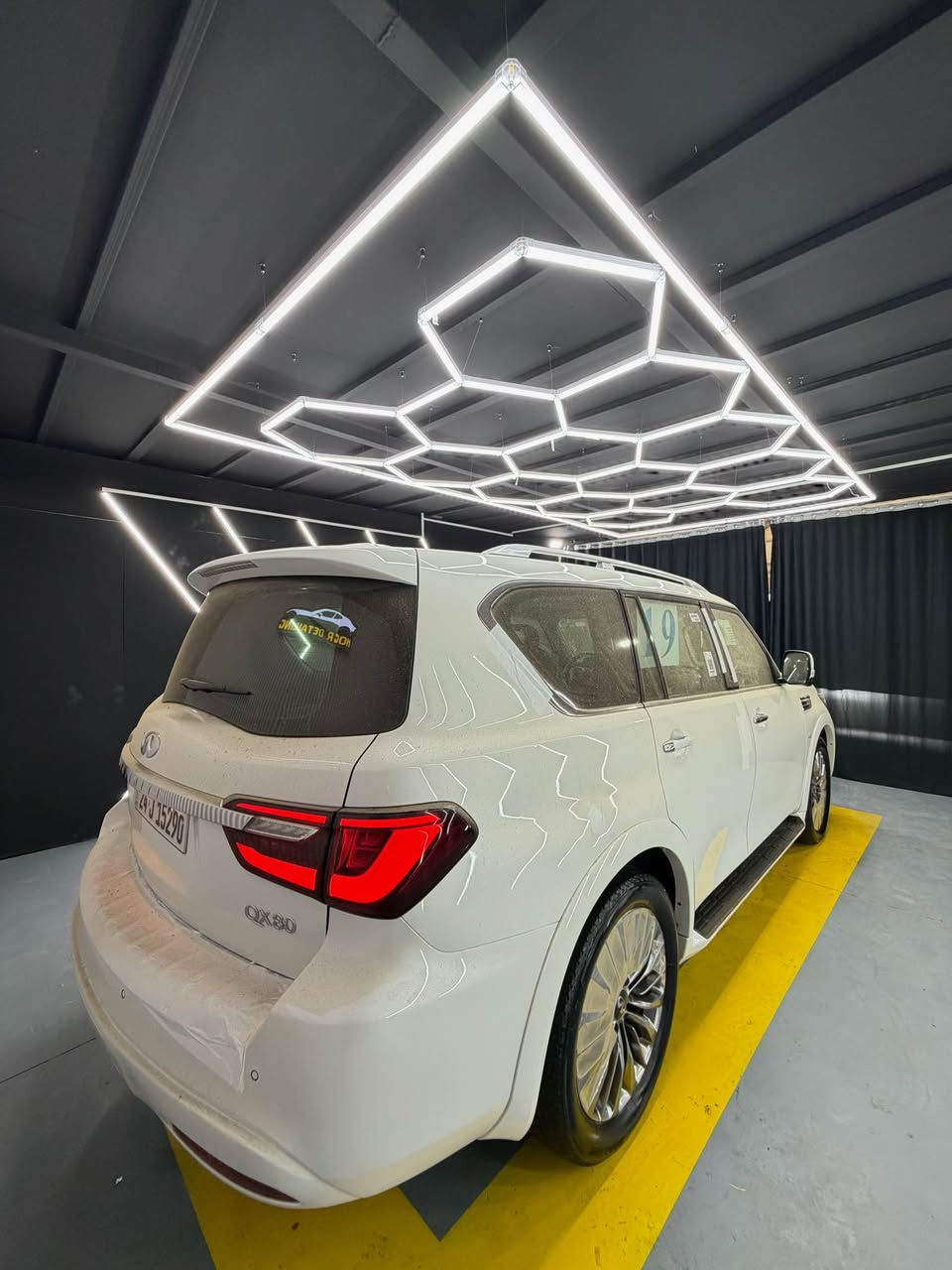 ‎السلام عليكم ✋🏻

‎نيسان انفنتي QX80 خليجي وكالة سردار 
‎محرك ٥.٦ المرغوب  
——————————————————
‎السيارة جديدة جدا و احلى من الصور السيارة كفالة عامة حتى الدعميات بدون صبغ كير و محرك كفالة حدادية و تايرات جديدة سنوية جديدة تحويل بشرط 
————————————————-
‎موديل / ٢٠١٩  عداد المسافة / ٨٥ الف كم حقيقي شرط
———————————————————————-
‎السعر / ٣٤٠ ورقة ماكو هيج سعر بهيج نظافة 
———————————-
‎للاستفسار / *********** 
————————————
‎مواصفات بلاتنيوم فول 
‎فتحة ، خمس كاميرات  ، بصمة ، رادار امامي خلفي)
‎حساسات ، داخل مشمشي ، شاشات DVD ، ثلاجة ، 
‎صندوق كهربائي ، تشغيل عن بعد ، تحكمات ستيرن ، فور ويل ) السليمانية, العراق
