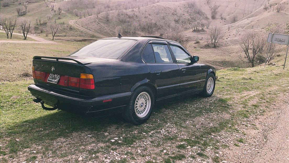 بئێم 525 تۆماتیک 1991 سڵایت چوارجام کارەبا سەیارەکەئاڕمی سلێیمانیە ئاڕمووئەولیات بەشەرت گێڕوو مەکینە بەشەرت تەبریت 🥶ساردووگەرم مەزبوو هەمووگیانی لەسەر دەقە شەریکەماوە دەعموولێدراوی نەی هەمووگیانی بەشەرد نرخ 47مەعامەلەیە برایانە شووێن شار باژێڕ چوارتا  گۆڕینەوەش دەکەم بەشتێک بەدڵم بێت *********** السليمانية, العراق
