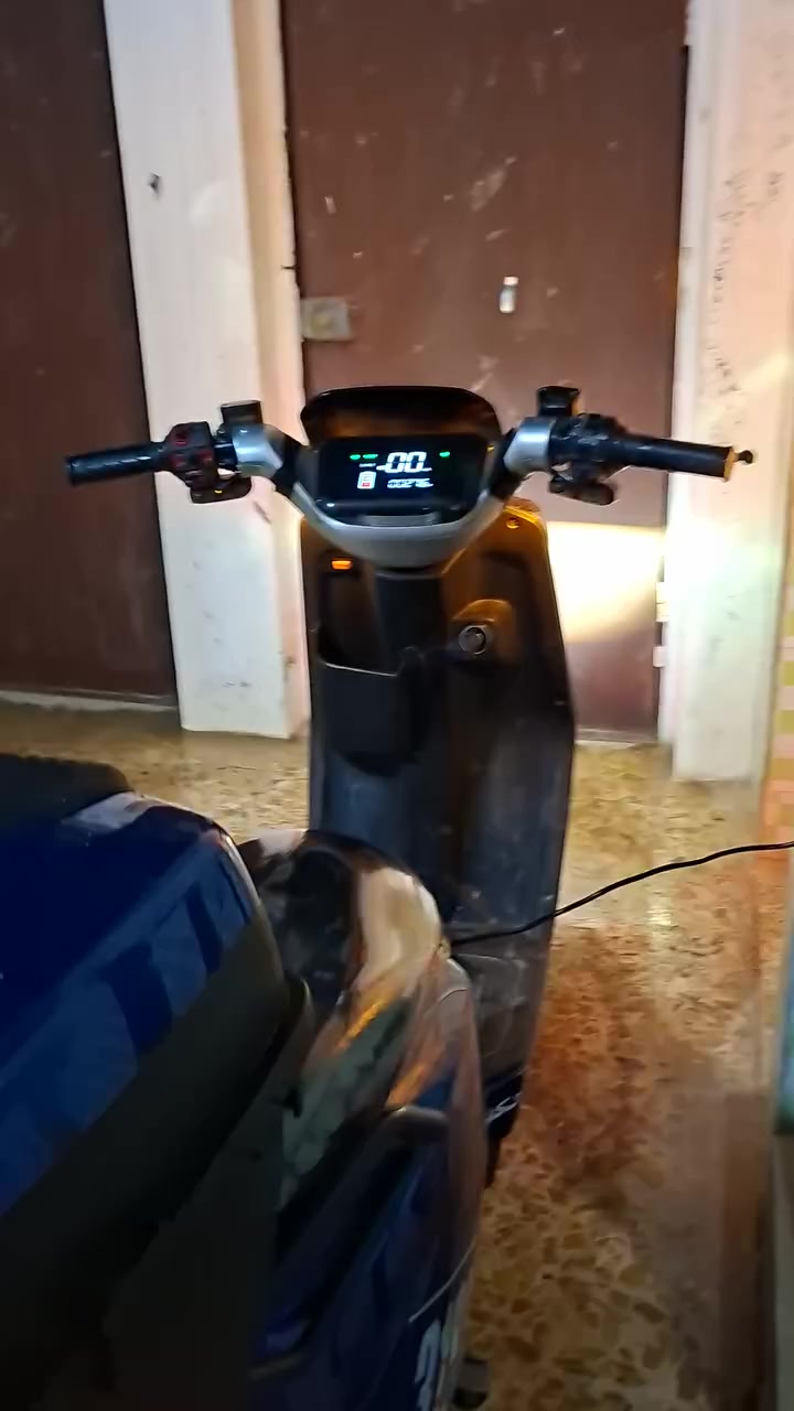 السلام عليكم للبيع دراجه 318 دراجه اخت جديد مواصفات الرجوع للخلف دبل اشاره  شكل لايت رماش بريكات امامي خلفي ديسك لمعرفه السعر التواصل على الخاص


**إذا كنت صاحب هذا الإعلان وتريد حذفه لأي سبب، رجاءا أرسل رسالة إلى الدعم الفني**