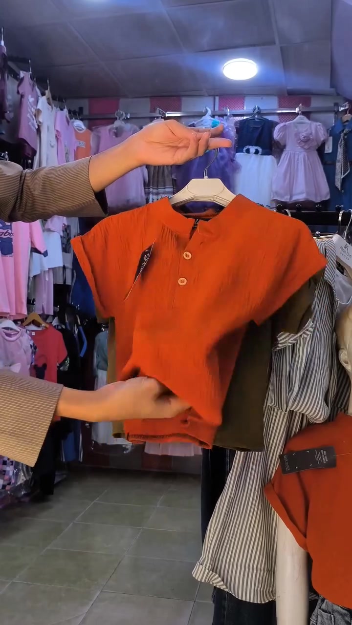 ✨ بـ 7000 بس 😍
كل هاي الراحة والأكوالتي العالي بهيج سعر 🔥

👕 قميص كوري ولادي / بناتي
خامة مرتبة وناعمة وستايل يخبل ✨

📏 الأعمار المتوفرة: من 5 سنوات إلى 10 سنوات

🎨 الألوان المتوفرة: 🍑 مشمشي
🫒 زيتوني

📍 العنوان: بابل - القاسم
شارع المقابل صيدلية كمال الجلبي
مقابل مجمع شموسة للحاجة ألف

🚚 يوجد توصيل لجميع المحافظات

#أزياء_البراعم
#قميص_كوري
#ملابس_أطفال
#بابل
#تخفيضات


**إذا كنت صاحب هذا الإعلان وتريد حذفه لأي سبب، رجاءا أرسل رسالة إلى الدعم الفني**