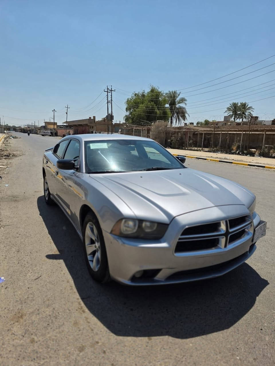 السلام عليكم
للبيع او مراوس ب ادوات 
چارجر وارد امريكي Sxt 2013 رقم بغداد

بيها 3 قطع
بيها بنيد مبدل فقط بدون دواخل 
وبيها جاملغين خلفيات بدون دواخل واحد من الجاملوغات مبدل القبق مالته 
وقبق الجنطه بلادي سليم
وسياره بيها مكينه تنقص 
السعر 130 وبيها مجال للطيبين 
صلاح الدين - بلد 
***********
