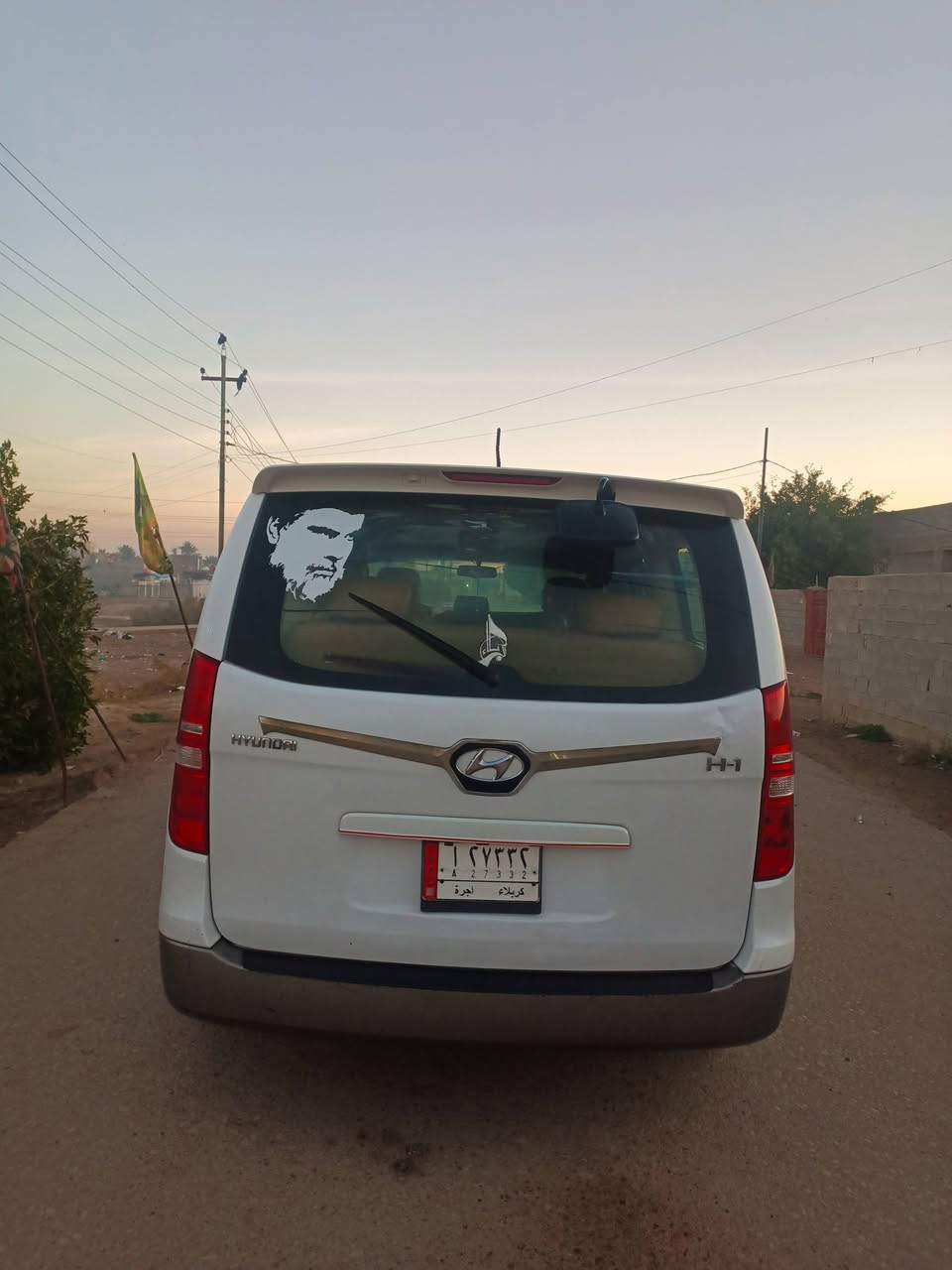 السلام عليكم 
ستاركس موديل 2018 مفتوح 
رقم كربلاء باسمي 
مكينه كير اكسن خير من الله تبريد تدفئه  فول
حداديه جديده ما ناقصه برغي 
رقم ألماني سنويه 28
بيهه بارد قليل 
 بسمي مصفره خط بحث ضريبه سعر185 وبيه مجال حك الجيه 
عنوان ميسان للعماره 
***********
