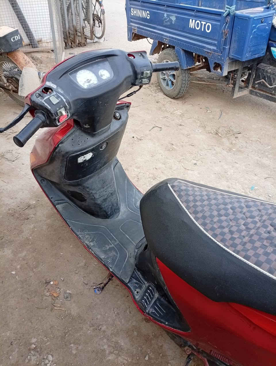 دراجه فراشه البيع كلشي شغال وسعر خاص المكان المهناويه والاستفسار على الرقم الموجود ***********
