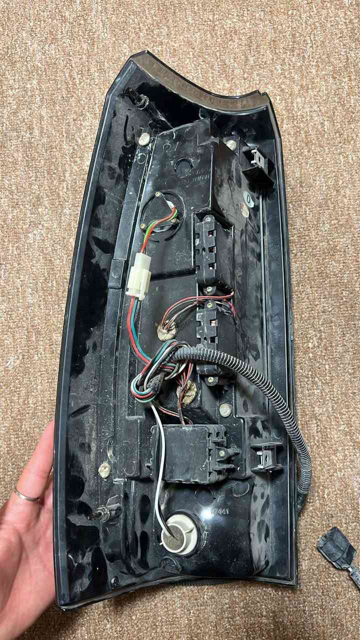 زوج بك لايت افلانش مآل كويت العنوان بصرة يوجدتوصيل ملاحظة أنا مو ابو محل طلعن عندي وي غراض مال سفان كويتي ***********شكر لادارةالكروب
