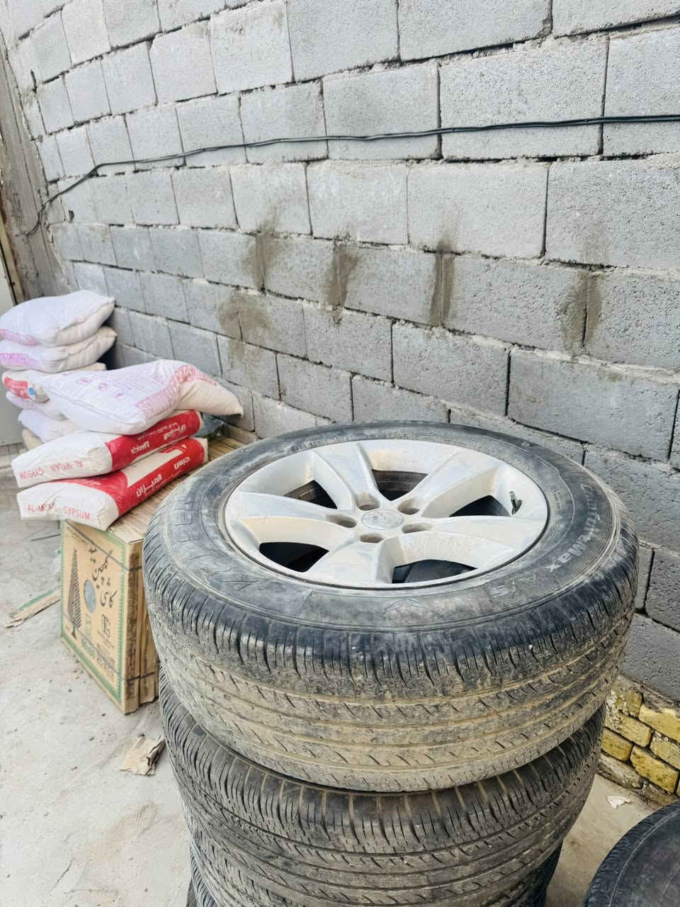 سلام عليكم تخم ويل جاجر اوباما هوه وتايراته نضاف لا كسر لا تصليح لا عواج سعره ١٥٠ الف مكاني بصره 
***********
