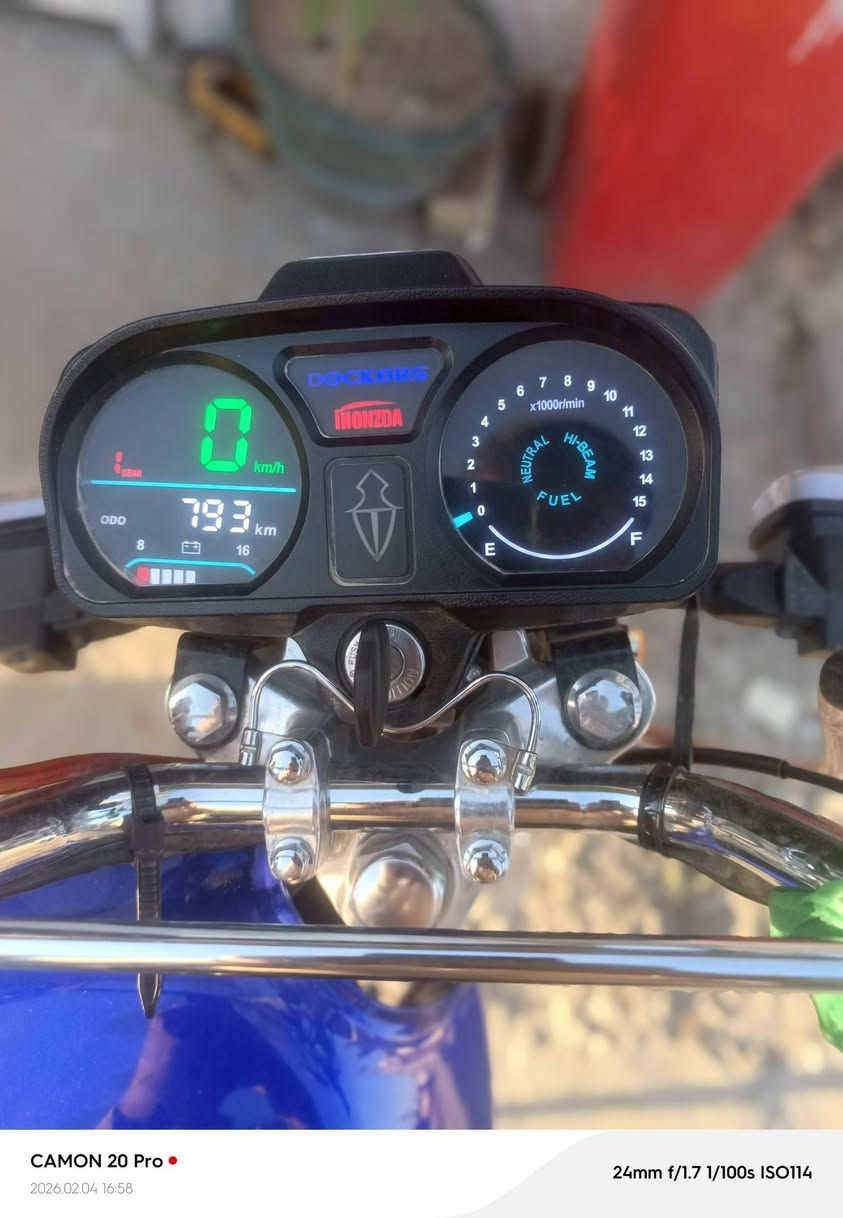 السلام عليكم تايكر     هوندا    أربعة كير للبيع الموديل 2025 شهر 11 جديدة باوع العداد شكد ماشي وانتة قيس السعر 900. بيهة شي بصيط اوراق كاملة المكان بغداد حي العامل للاستفسار ***********.  الدراجة جديدة بمعنى الكلمه تجي وتشوف بعينك
