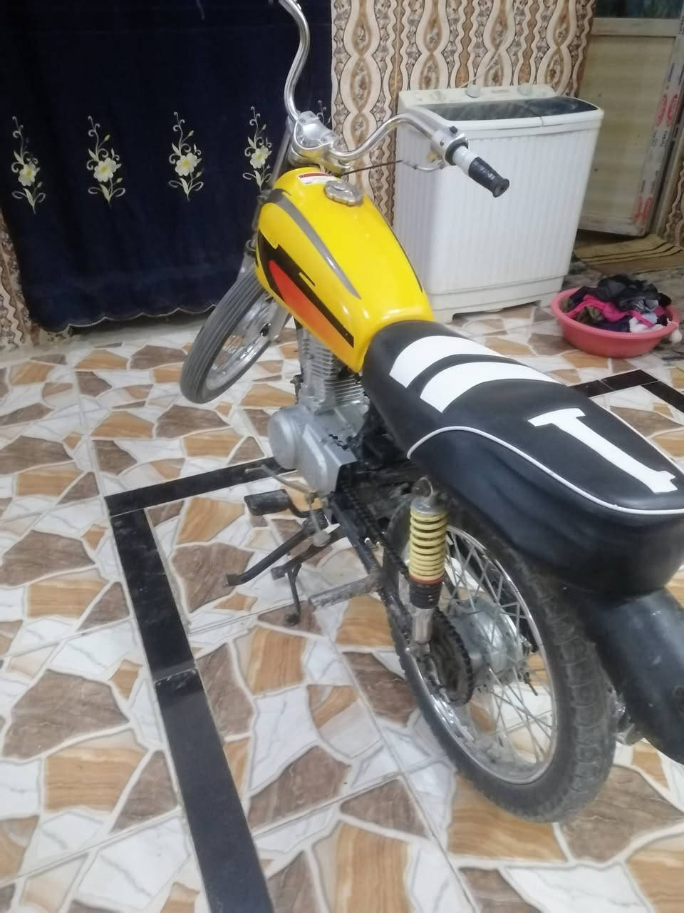 السلام عليكم اربعه كير للبيع شاصي 12 مكينه 22 ***********
