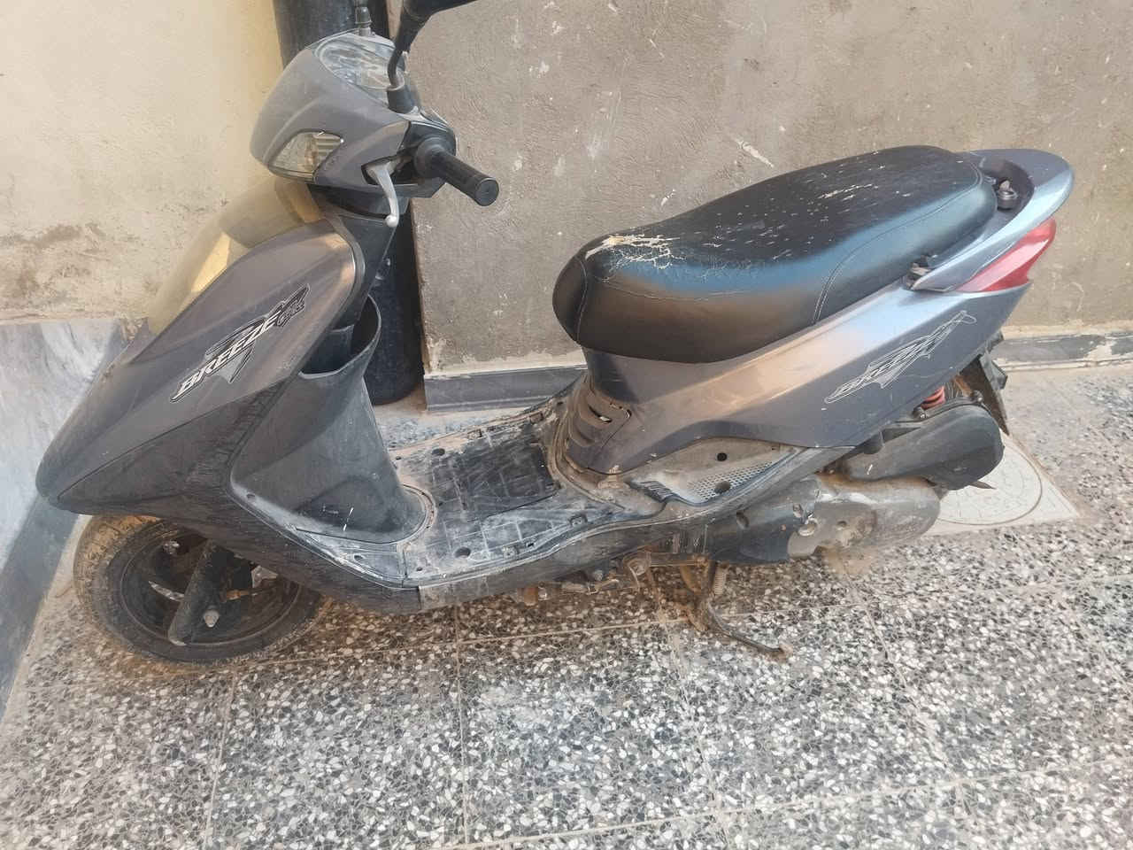 ل
للبيع بريز نوزل كفرات بلاد مختم دراجة صار بيهة صوت  ولباقي كله شغال مكاني بلديات شارع المضيف سعر 600 
***********
