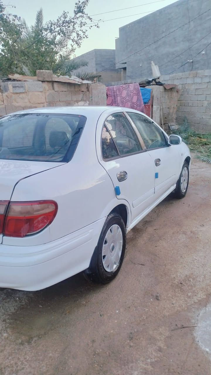 نيسان سني 2002 كير عادي محرك اسود 1800 تبريد ثلج مصبوغه عام كانت صفره وحلوتهه بيضه السعر 60مكاني الفلوجه رقم انكليزي رقم *********** ***********
