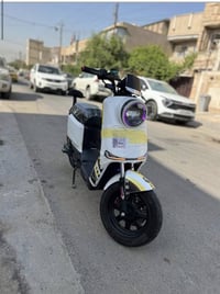 دراجه شحن نوع R11  الدراجه نضيفه تخبللل الدراجه كافلها الك من كلشي عده...