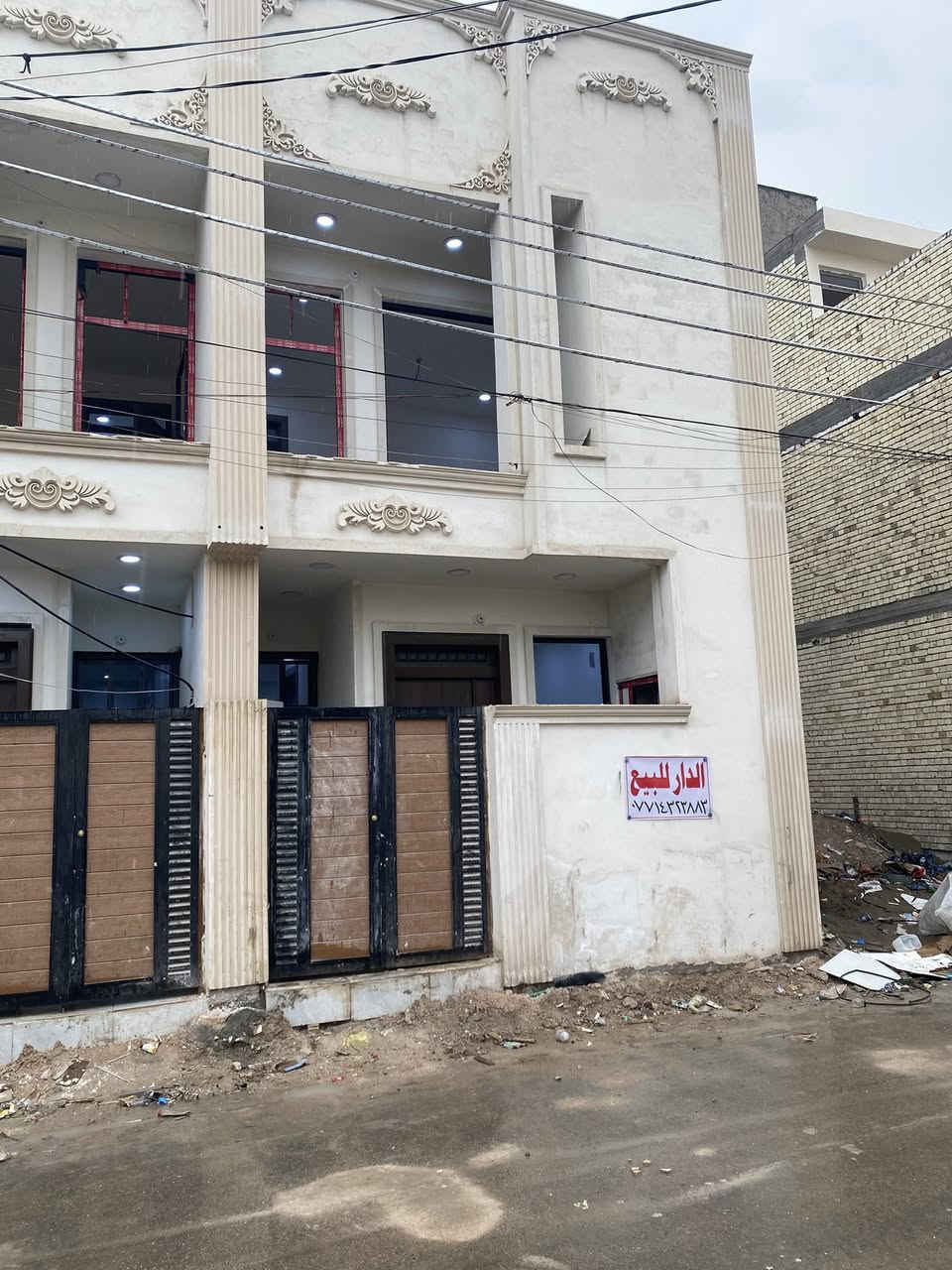 السلام عليكم 50 متر للبيع بناء جديد٢٠٢٦ طابقين ونص كامل زراعي سند ٢٥ خدمات كامله مي مجاري تبليط كهرباء شارع البانزيخانة الجبهه بظهر شارع ١٥ خلف اسواق باقر
سعر ٨٨ /للاستفسار .***********
