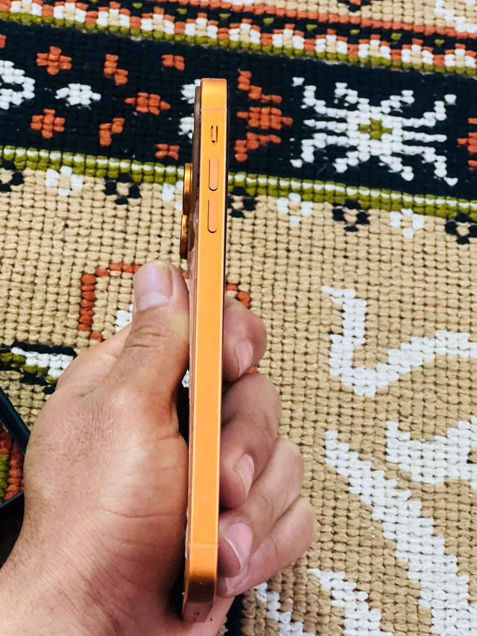 ياالله (السلام عليكم)اكس اس ماكس محور 17برو ماكس تحويره كامله حته شاصي الجهاز بلادي فقط الضهر بطاريه 81بلاديه لا معليه ولا مبدله  فيس ايدي شغال سماعات صوت اتصال جهاز بعد وتر اخون اي قطعه ما مبدل بي السعر 200وبي مجال (***********)اتصال او واتساب وا خاص العنوان الرمادي 5كيلوو
