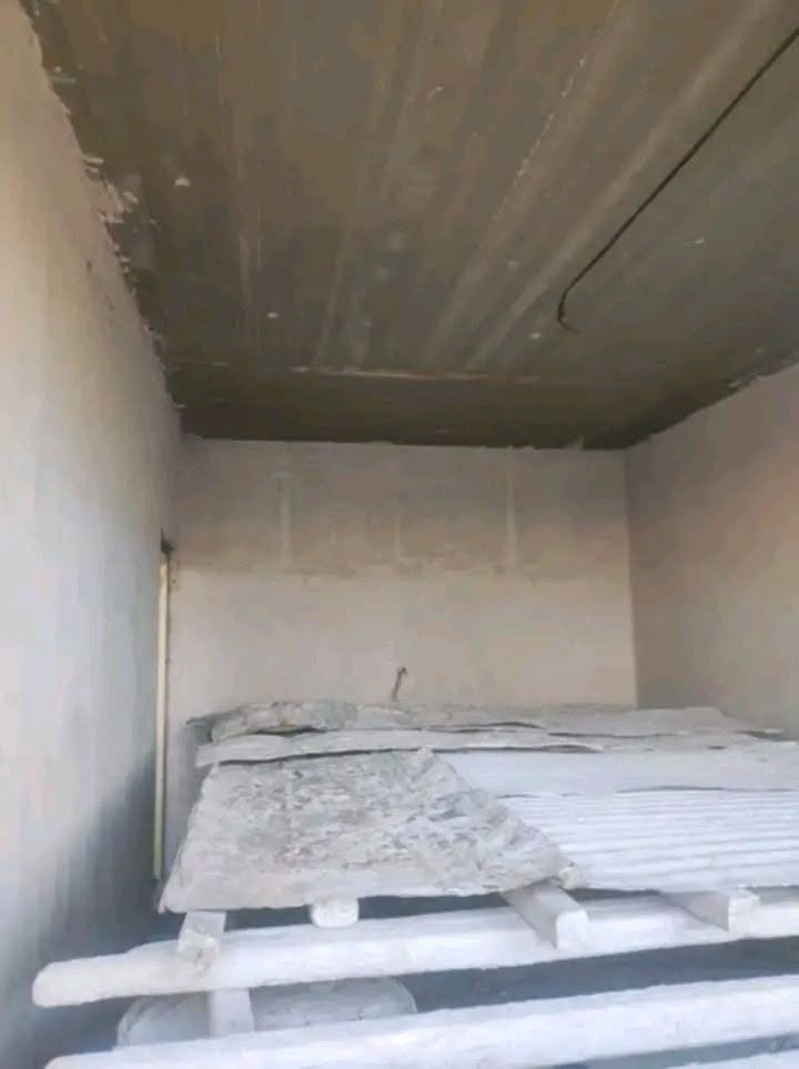 في بغداد ***********
