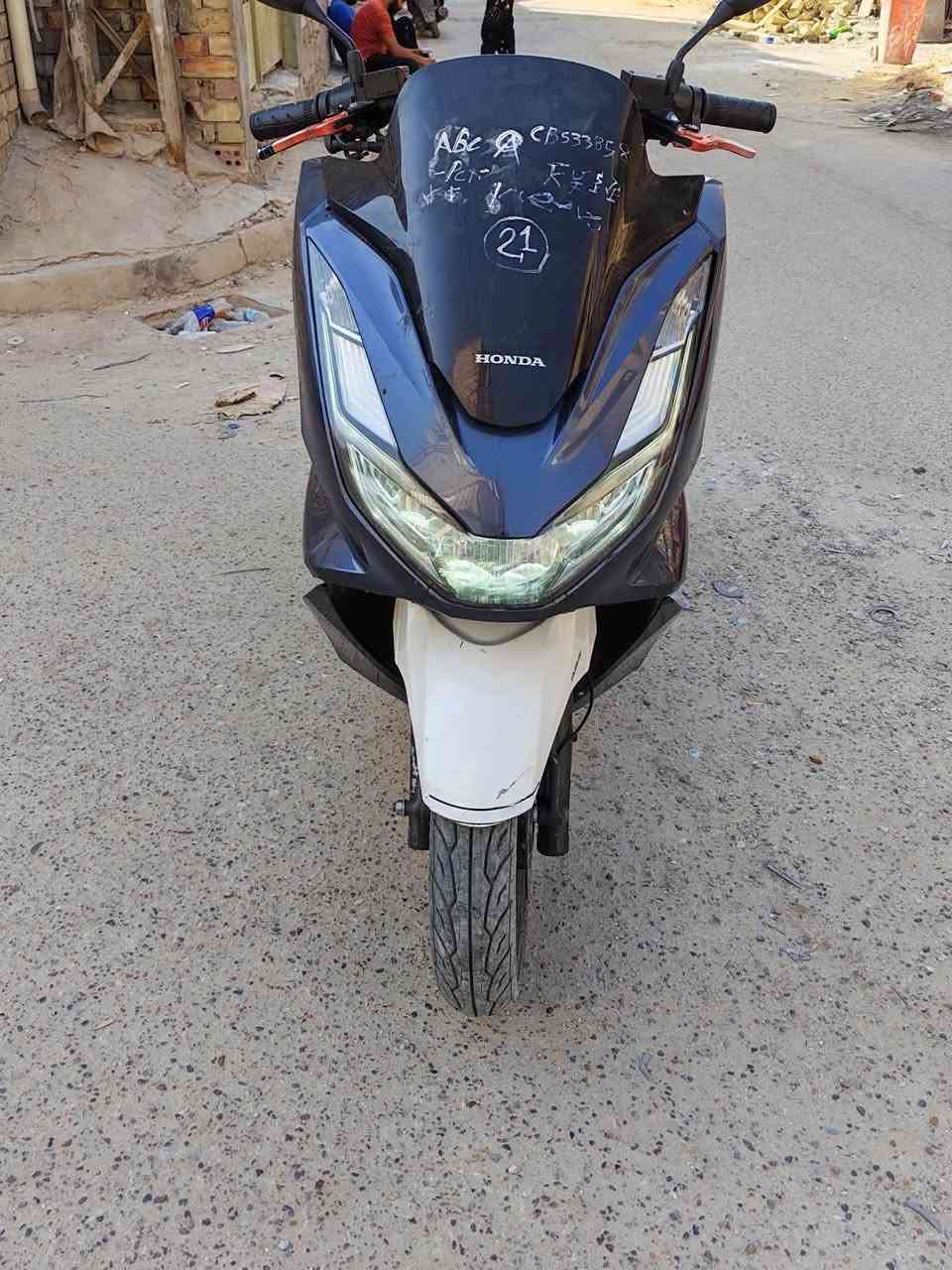 جيل رابع كوري دراجة مكفولة عامة برغي ما مفتوح بيه رايده ب15 ورقة وليه مجال قليل
***********
