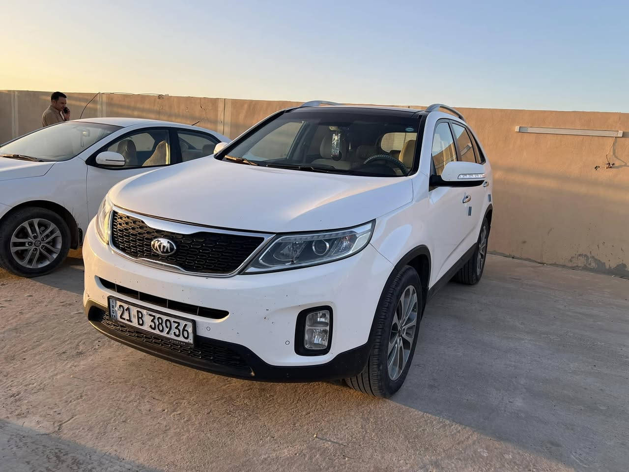 سلام عليكم 
سورنتو للبيع خليجي
موديل 2014فول الفول 
ضرر بيه شبر صبغ وبارد 
بصمه تنته مفوله 
كير ومحرك شرط 
تواير وصدر جدد
السعر 175 وبيها مجال للطيبين 
الرقم ***********
