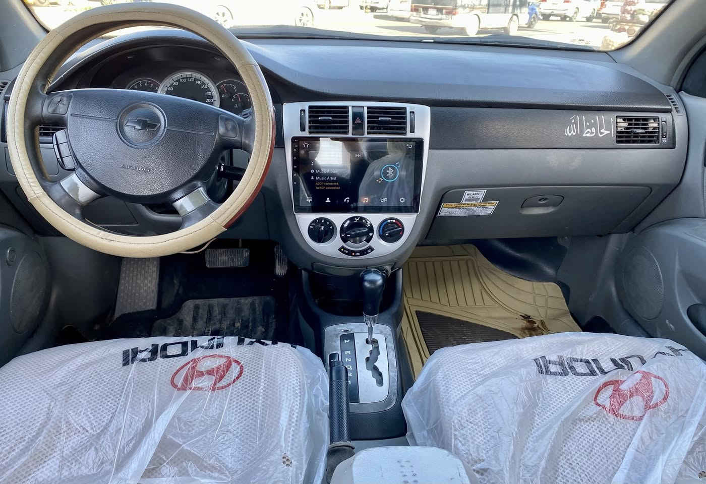 السلام عليكم 
اوبترا خليجي شركه العامه 2011 مكفوله 
كير مكينه حداديه تبريد كله كفاله 
رقم بابل انكليزي مداور ثاني يوم 
السعر 82 وبيه 
***********
