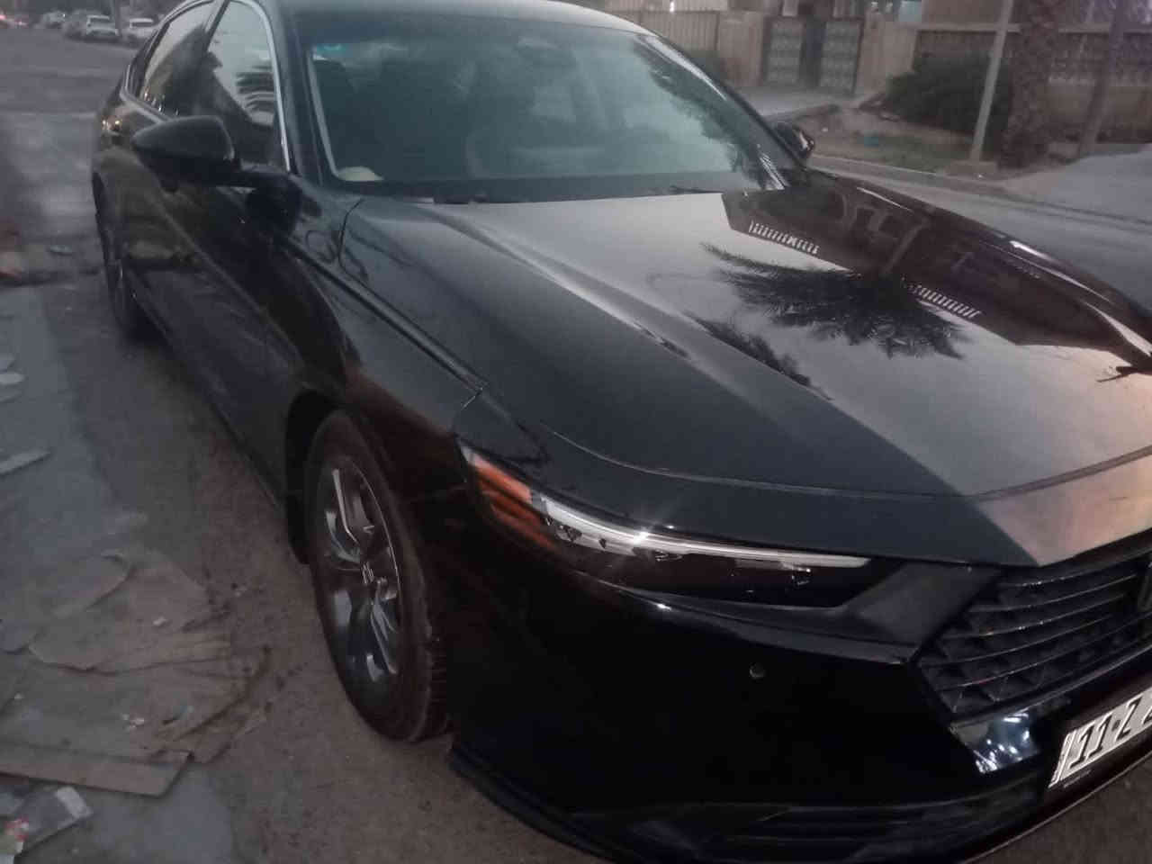 السلام عليكم 
من رخصة الادمن 
هوندا اكورد 2023 هايبرد  EXL
مواصفات فول 
لون اسود
شاشه كبيره 
كامره دواره
تحكم ستيرن
شفتات ستيرن
لد امامي 
لد خلفي
اشاير مري
لايت زنون 
تبريد قطعتين
محرك 2000 هايبرد تنفس طبيعي
ويل 17
رادارات جانبيه وأمامي
كشن جلد وكهرباء
تدفئة كشنات
ثلاثه انظمه قياده
فتحه
بصمه ابواب 
بصمه تشغيل عن بعد
حادثها صبغ بنيد فقط 
ايرباك دركه فقط
رقم بغداد باسمي
السعر 192 ورقة وبيها مجال 
مكانها بغداد  - الغزالية 
للاستفسار ***********
