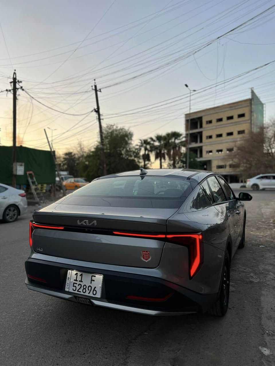 السلام عليكم
كيا K4 2025
حادثها جاملغ عكس السايق صبغ فقط 
ماشيه 14 الف فقط
مكينه 2000 دوش المرغوب
رقم بغداد ب اسمي 
فول مواصفات 
بصمه
تشغيل عن بعد
شاشه كبيره متصله
عداد دجتال
رادار امامي خلفي 
بك لايت لد
لايت زنون 3 عدسات
اشاير لد 
اوتو هولد 
كشنات تدفئه
شحن لاسلكي
هاند بريك بصمه
ستيرن رياضي الشكل الحديث 
شاشه كار بلاي 
أندرويد اوتو
وبعد بيها هواي مواصفات 
العنوان بغداد الكرخ
***********
