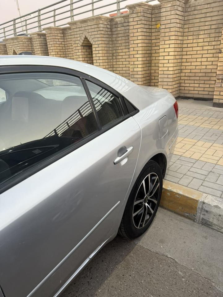 سوناتا 2008 خليجي
السعر 116 

محرك 2400 دوش المرغوب
رقم بغداد بأسمنا تحويل 
شاشة ام الكاربلي وكاميرا خلفيه
تحكم ستيرن جهتين
كروز سرعة
سلايد روف
بروجكترات
ويل كب رياضي 17 
منظومة عدسات لايت عالي ناصي
 شرط بيهه لايت يسوي الشارع نهار

حجر بيئه بلادي جديد
تخم تاير رياضي جديد 
بلكات فيتبم ادامة جدد
محرك وكير حاويه مبدلات
صدر امامي خلفي جديد
تبريد ثلاجه
مازدات جدد ومزروعلهن عدسات
السيارة مبولشه بالجديد ومسويلها حمام
كشنات مدوشمه 

السيارة بيهه صبغ قطعتين فقط
(باب خلف السايق وجاملغ خلفي اثر طخه دراجه )
شواصي لغد دواخل كفاله عامه 
وسونارهه موجود بالصور
مع العلم السياره صارلهه عدنا من 2009 لحد هاللحظه وبالعافيه على الياخذها

السعر 116
مكان السيارة بغداد المنصور
الشراي يتصل ***********
