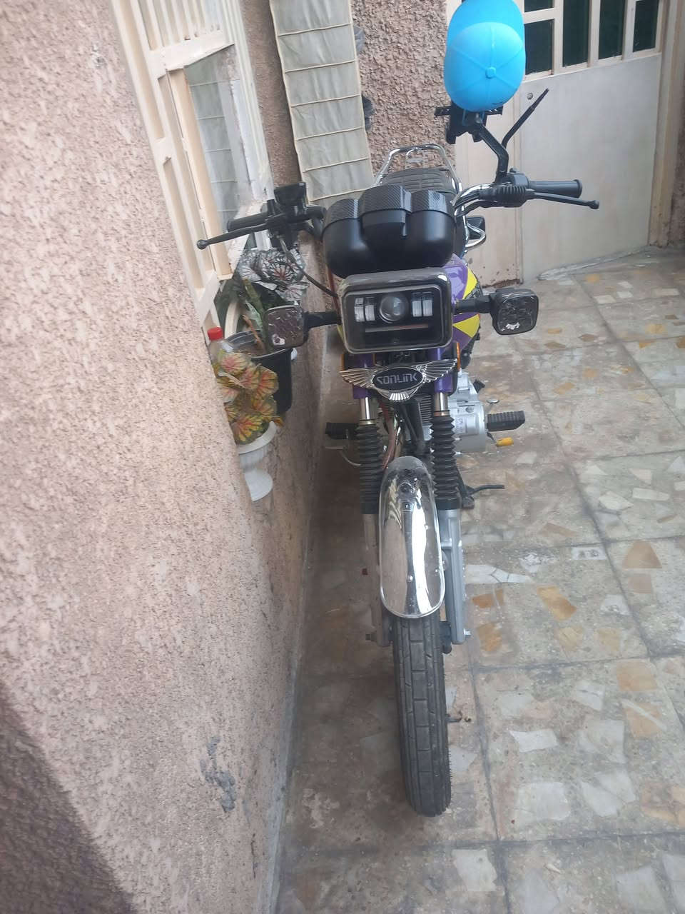 سلام عليكم
دراجه ايراني ٢٠٢٥ شهر ١١ 
العنوان بغداد 
حي اور
رقم /***********
السعر ٨٥٠ 
دراجه بعده زيرو
