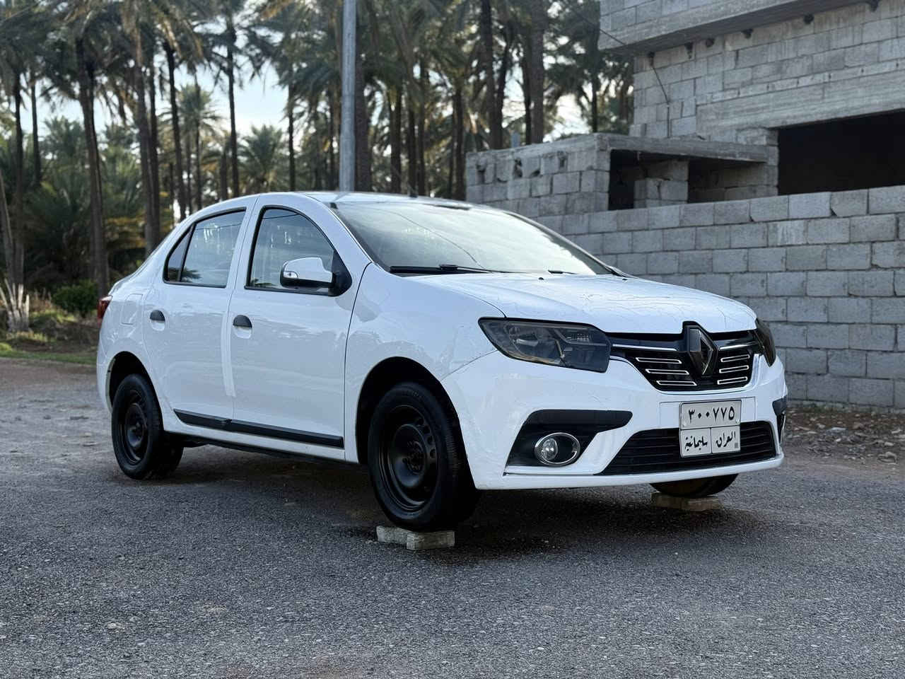 السلام عليكم
رينو سيمبول ٢٠٢٠
ماشية 49
مكفولة من الضربة  بس جامغ واحد صبخ بدون دواخل 
تخم تاير جديد
باتري جديد 
سنوية جديدة باسمي
هزة جديدة
رقم انكليزي 
ارضيات جلد وصندوك 
دوشمة للكشنات
كير مكينة جيدة
المكان خانقين ديالى 
السعر 90 بي مجال
***********
