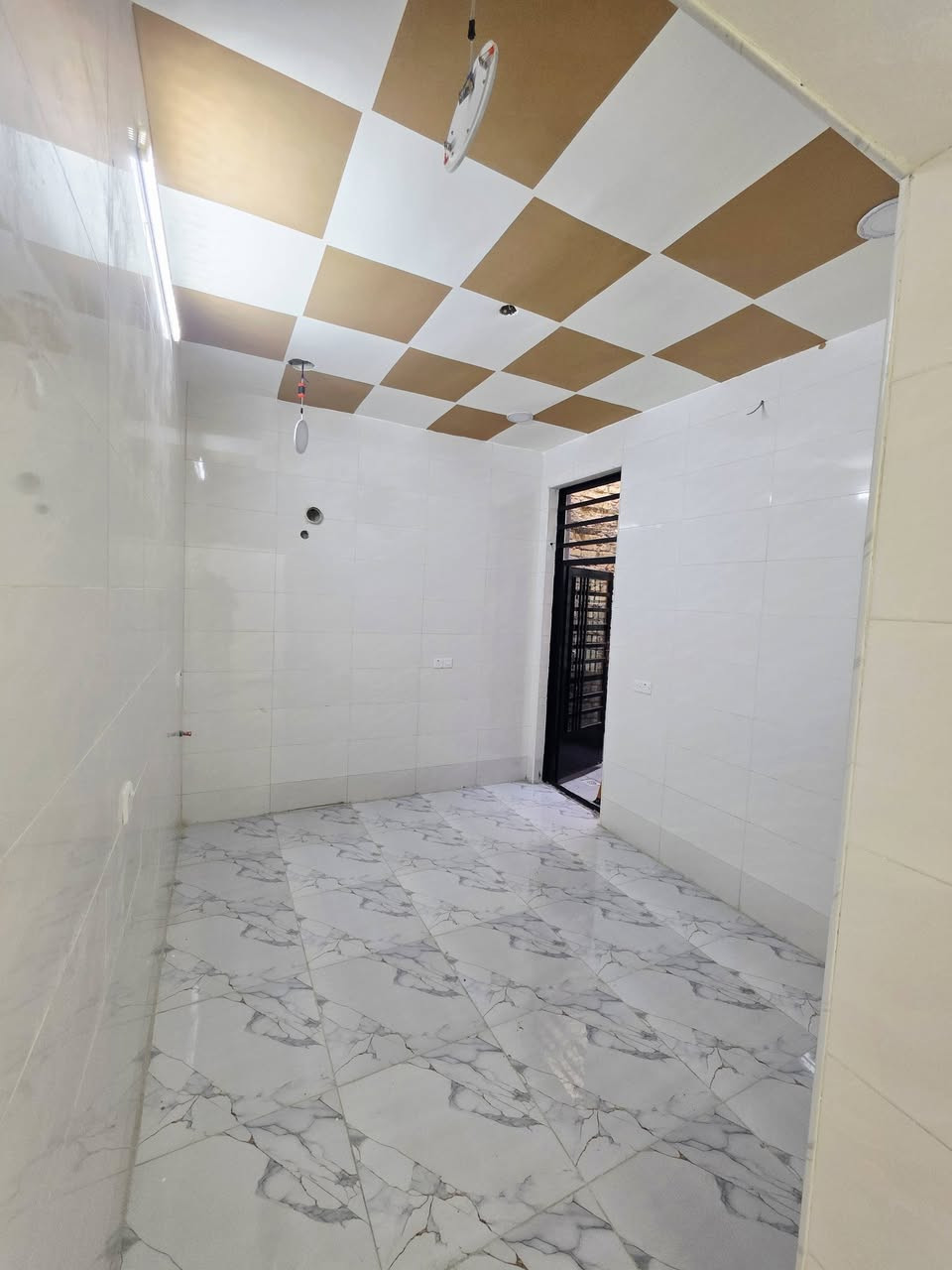 للبيع دار  سكني للبيع بناء جديد حي الوحدة   قرب السوق قرب الشارع  مكتبة البيان العام  للإستفسار  خاص او وتساب  ***********
