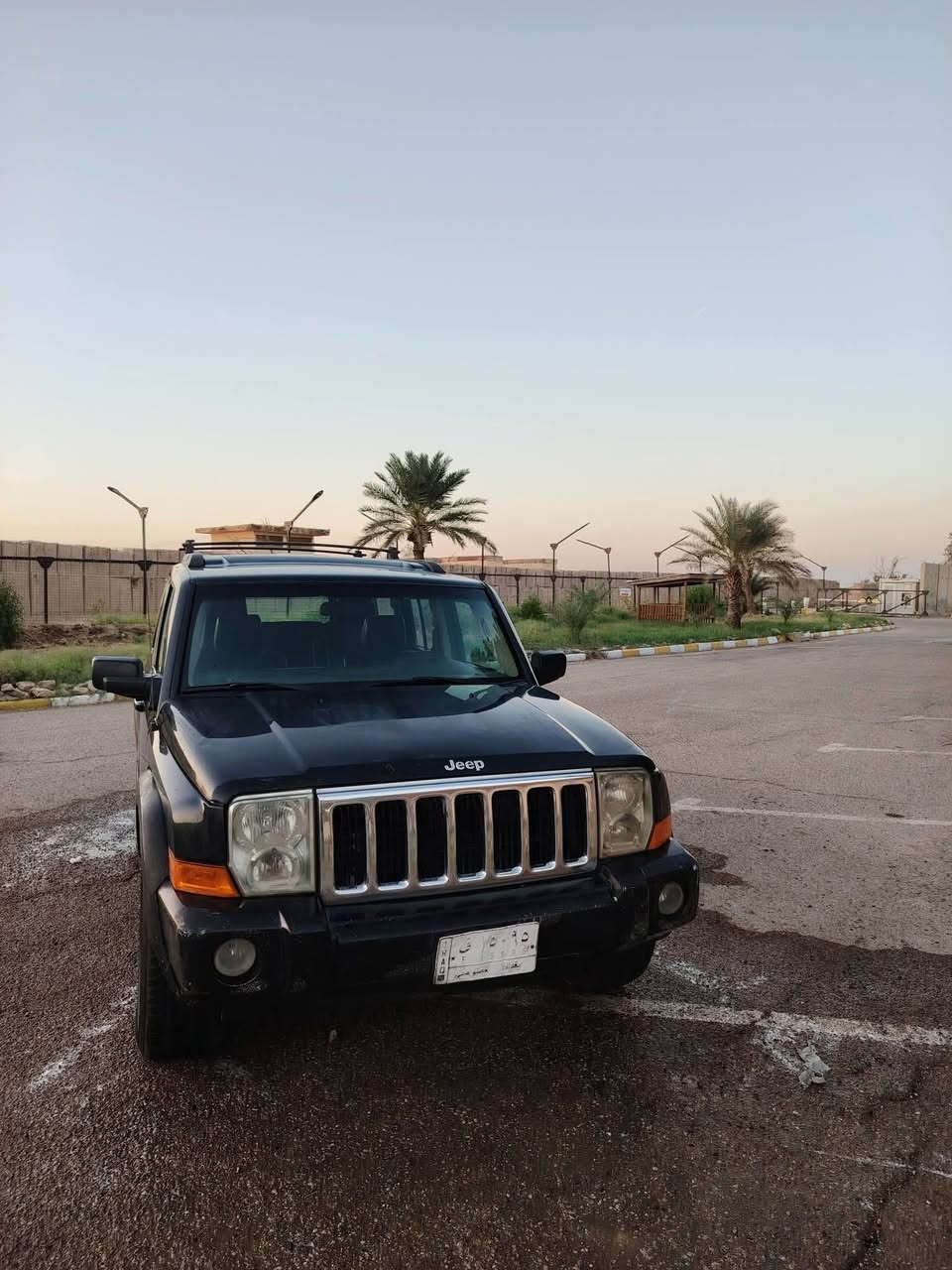 #جيب كوماندر 2008 رقم بغداد محرك 4700 فول مواصفات للأخير تحكمات ستيرن تدفئه تبريد 3 قطع
سلايت قماره  تبريد ثلج دوسة البنزين كهرباء تصعد وتنزل بصمه تشغيل عن بعد جنطه كهرباء كشنات كهرباء جلد تو ويل اس ار تي رياضي  بلادي 7 راكب تخم تاير جديد السياره بيها منظومة غاز حكوميه المنظومه بيها كارت صيانه السياره نقصها صدر امامي خلفي ونبدل جاملغات وبنيد عنوان بغداد
*********** بيه واتساب واتصال
السعر 90 بيها مجال
