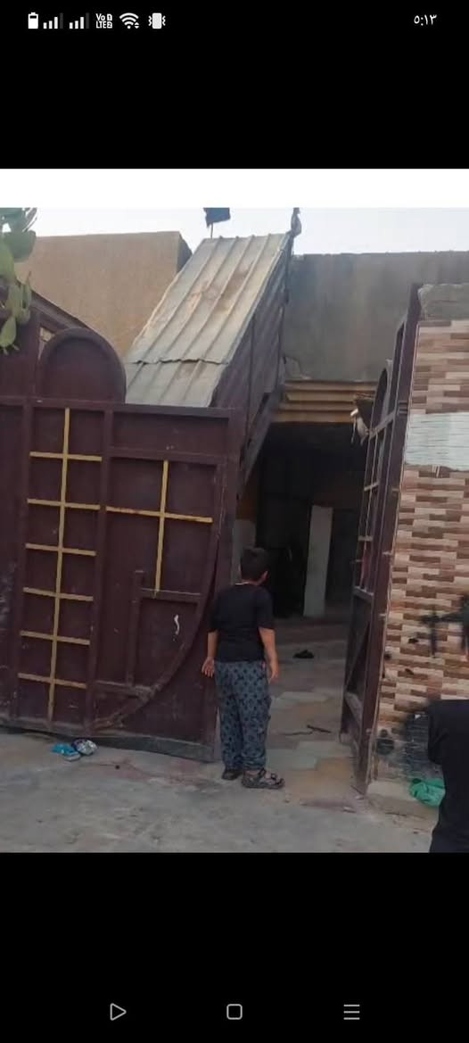 بسم الله الرحمن الرحيم 
دار للبيع بغداد الكماليه المعوقين مساحته 100 واجهته 5 
طابو صرف طابقين 
الاستفسار من خلال رقم الهاتف ***********واتساب هم 
السعر على الخاص
