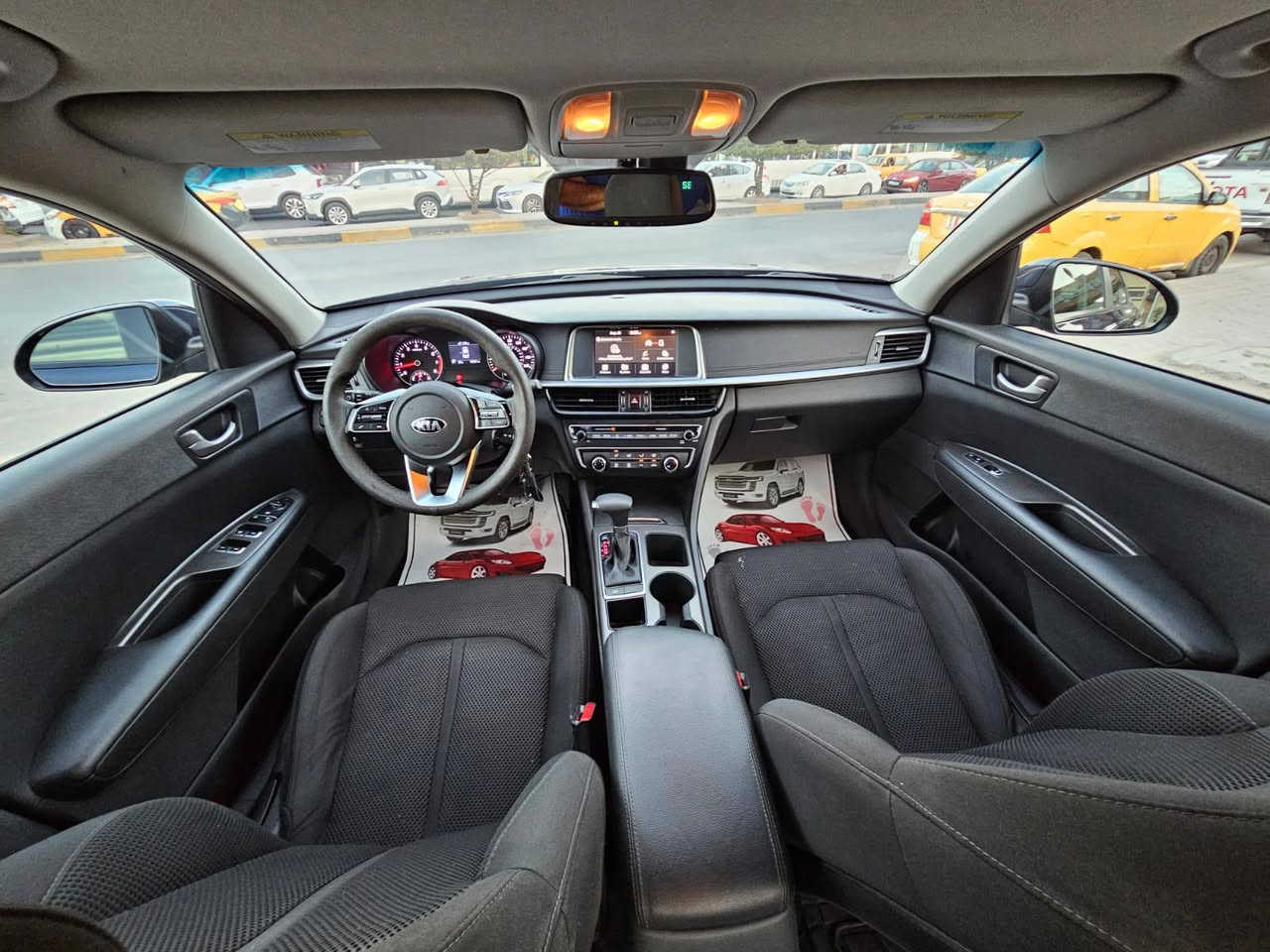 كيا اوبتيما 2020 اربيل بسمي حادث جاملغ خلفي وبيه بارد قليل بل بنيد ماشيه 54 ميل مواصفات شاشه كاميرا دواره تحديد مسار قياده ذاتيه توقف ذاتي ورادار جانبي وأمامي مكان السياره حي القاهره ***********
*********** السعر 140 وبيها مجال
