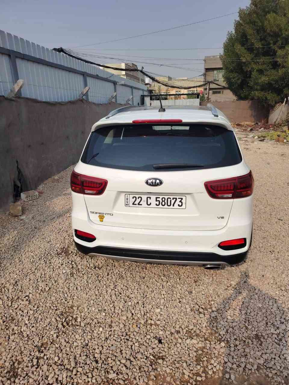 سورنتو 2019 خليجي رقم أربيل بسمي مداور او وكالة هزه بعدهي ماساقطة مكفول فول مواصفات ماشية 100الف بصمة +مري شفط +كشنات جلد +بنورامة+سايد بريك بصمة + تبريد 3قطع+بردات خلفية+5ويل كب 19 +حساسات خلفي و امامي +كشنات امامي كهرباء +7راكب +تخم تاير نظيف  +محرك 3500+كير 8نمر السيارة نظيفة كلش السعر 280  مكاني النجف رقم تلفون(***********) النجف, العراق
