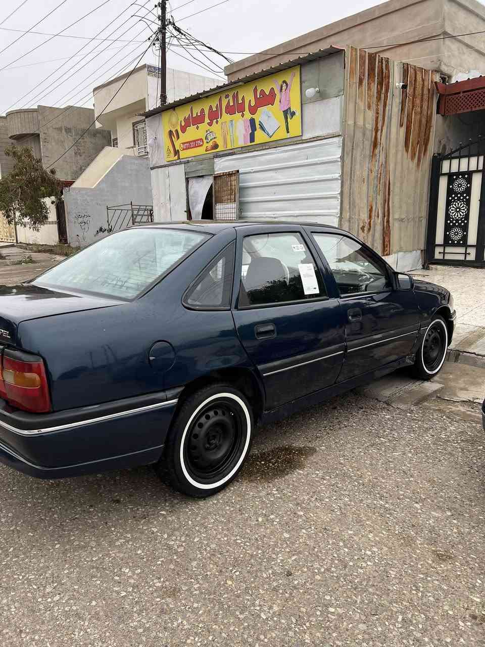 سلام عليكم اوبل فكتره موديل 1992مكينه حجم 18 صبغ جماليه  فتحه سقف دفتر بانزين مكينه كير شرط صدر  كله جديد بشرط سياره جاهزه مابيه أي نقص سعر 44بي مجال رقم ***********
