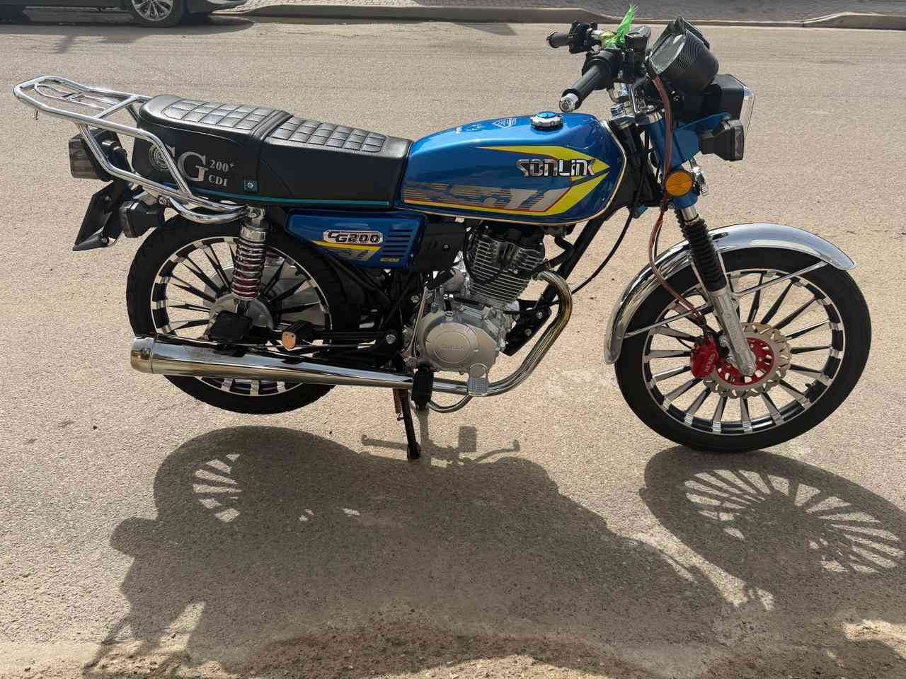 دراجة سونك 25لاصلي محرك200cc دراجة زيرو ماشية الف ونص  يعني زيرو دراجة مكفولة حتى من شخط منزلهة قبل سبوعين  سعر 
950قفل قفل بدون عملة لان زيرو دراجة  مكان بغداد احسينية لراشدية


**إذا كنت صاحب هذا الإعلان وتريد حذفه لأي سبب، رجاءا أرسل رسالة إلى الدعم الفني**