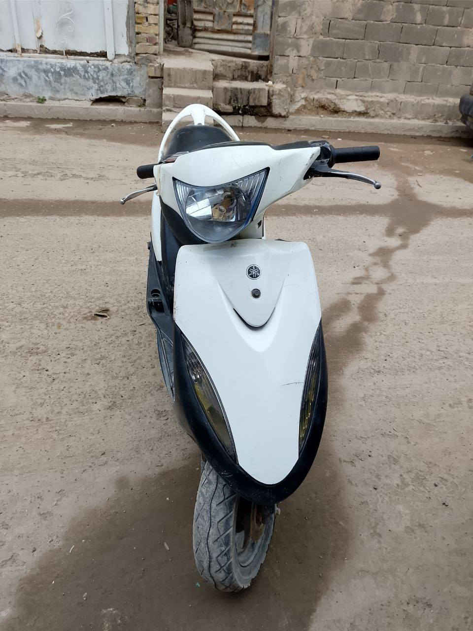 السلام عليكم عدله منزلها رمبه على ايدي قبل سنه على كد لشغل وارجع نقوص الدراجه سلف وكلاجات نص عمر فقط الدراجه خير من الله الكهربائيات شغاله كلها تجي تفحص وتشوف رايدها ٤٥٠ وبيها مجال للتصال ***********
