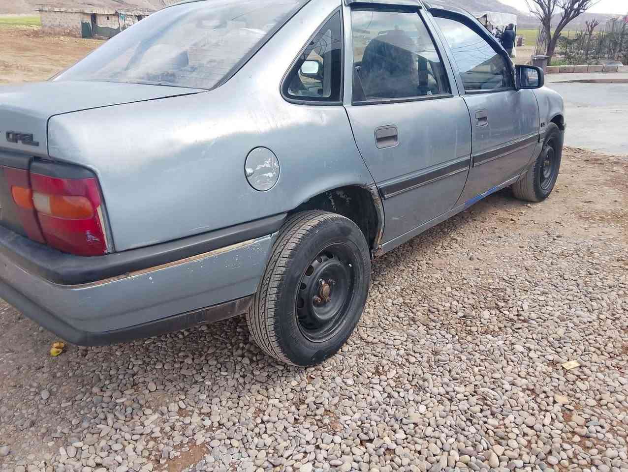 ئوبل فيكترا موديل ١٩٩٠ گير عادي ليدراو بيشي نيةتي دواي قرجي هةيه سةنةوي تازةية تا ٢٠٢٨ بةناو خوماوةيه وةكال و تةحويل و براوة غرامه بةشةرت مةكينه ٢٠و گيرو مةكينةي بةشةرت تراي و تاخم بيشي مةزبوت و بيكةشيةو بة هةلمةته بو برسيار و مةعامةلةش تةلةفون كةن لةكاتي خويا فروشياريم و ئةيفروشم موشتةريت  تةلةفون بكة بو كريني باي٣٣$گلايه و  معامةلةي تيايه رةقةمةكةشم ***********
***********
