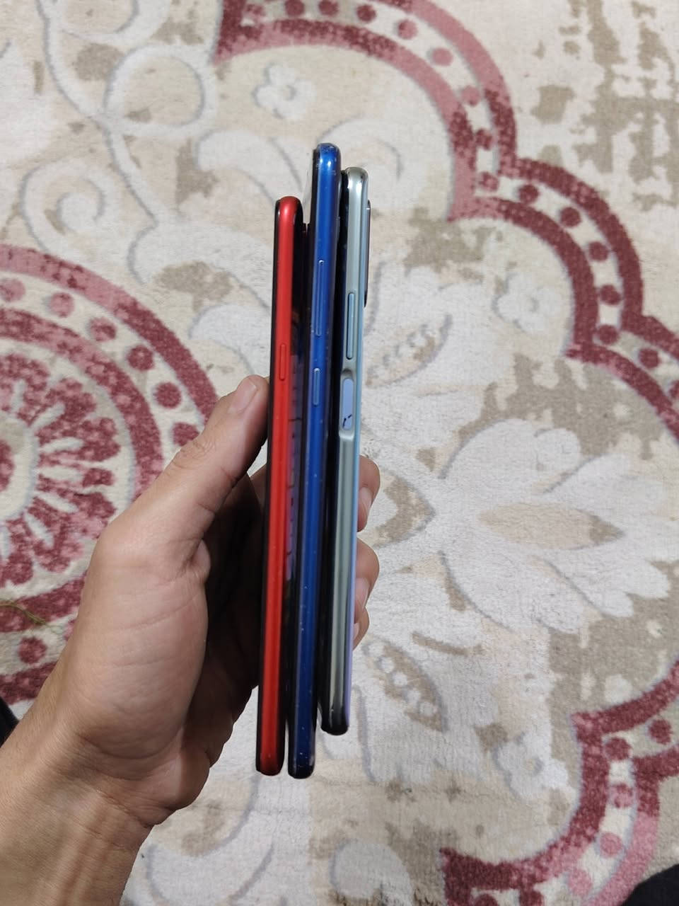 السلام عليكم
ثلاث تليفونات،  النوعية: 
1 Honor 8X Max هونر 8 اكس ماكس،  
2 Huawei Y9S  انباع ⭕
3 Galaxy A20s جلكسي اي 20 اس، 
_________________________________________

تلفونات مال بيت ♕
نضيفات غير مستبدل بيهن شيء (اجهزه ما مفتوحه وقطع بلادية) 

سعر الهاتف الواحد 75 الف دينار
تاخذهن كلهن ب 215 الف دينار 

المكان واسط حي الحكيم مقابيل المخازن الغذائية ⭕

للتواصل على الخاص
 او الاتصال على رقم الهاتف *********** او واتساب
