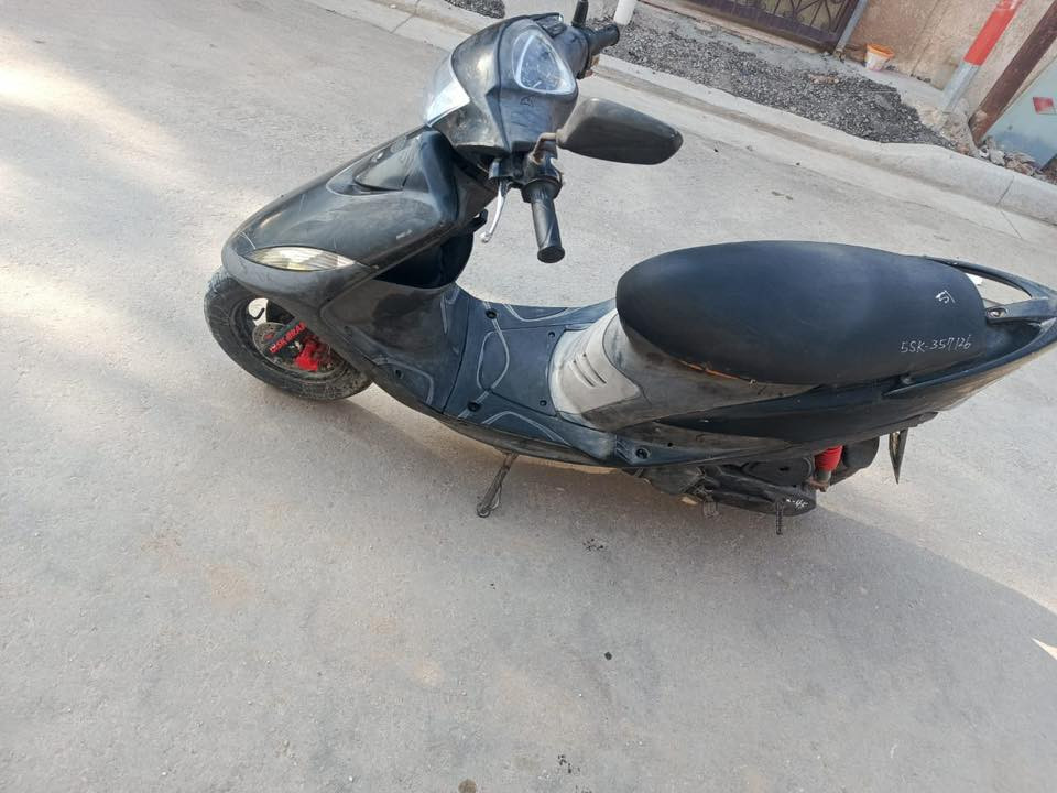 ماكس عدله نضيفه مكينه مكفوله شلعه معدله نازله حاويه ماشيه قليل  ***********
السعر 900 و بيها مجال حك جيتك المكان بابل مركز

