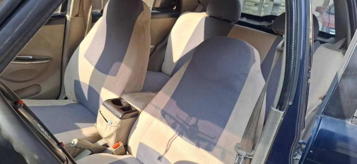 السلام عليكم
سيارة ليفان 2013  رقم بابل مصبوغة حزام كهربائيات شغاله السياره نضيفه الويل رياضي بية شاشة وكاميرا بس مرابط الكاميرا سنويه ساقطه صار سنه السعر 35 بيه مجال 

المكان بابل حي الجمهوري قرب غرفة التجارة الرقم ***********
