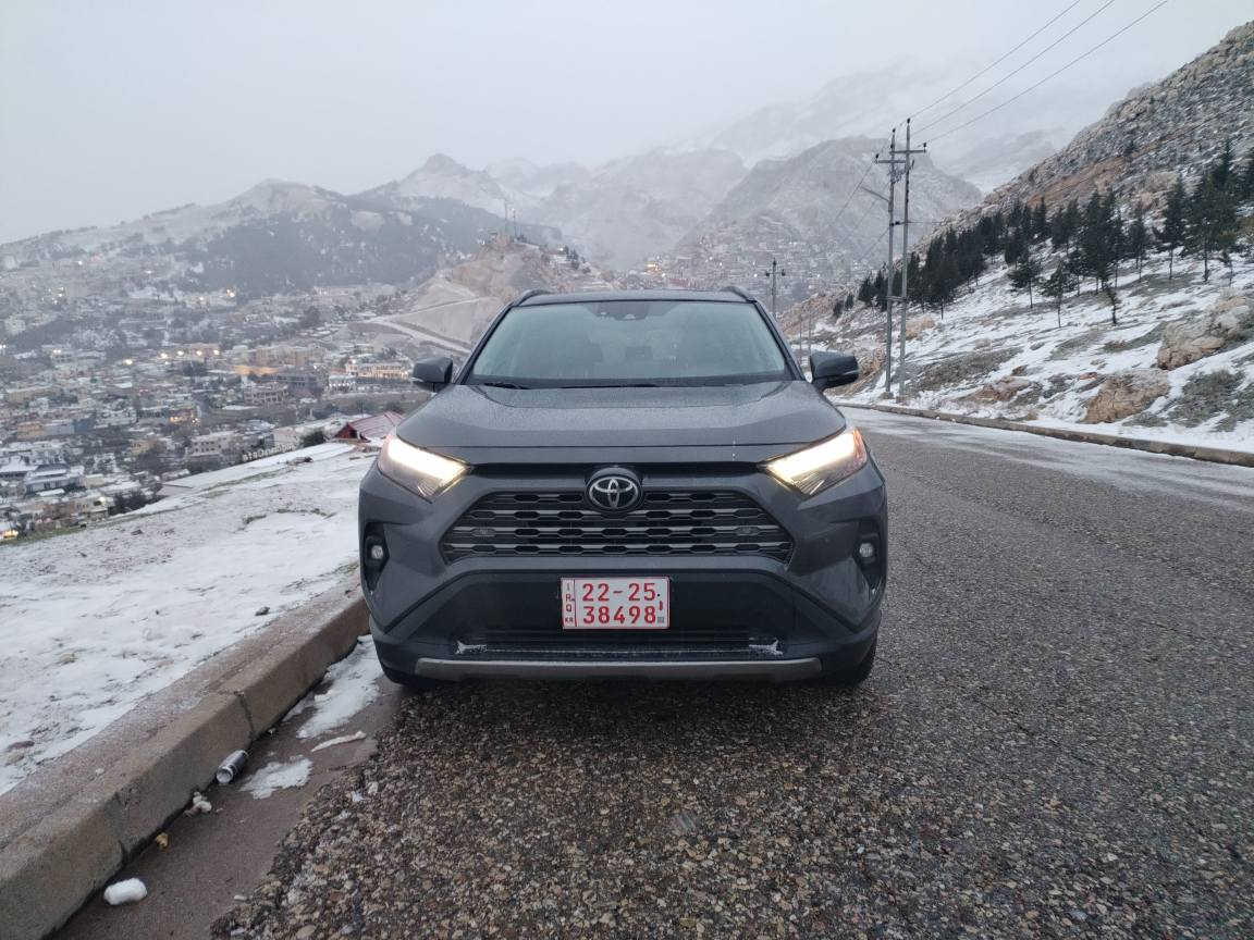 تويوتا رافور
 2T3N1RFV4PC324392 ره قم شانصي
***********/*********** 
موديل 2023
موصفات فول فوله
واحد عل واحد
فصفات لميتذ فول فول 
كوشن جلد 
هه ر جار كوشن هيتر
كوشن كارباي 
داخلي سياره سبي
سوكان هيتر 
سلايت
سيارا زور باكو خاوينه 
سيارا مالي دوسته
سياره ده عمه كه ي هيج نيه 
بو سعر به يوندي بكه أربيل, العراق
