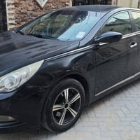 سوناتا للبيع موديل 2012 أمريكي رقم بغداد سنوية بأسمي  ضربتها بنيد وجام...