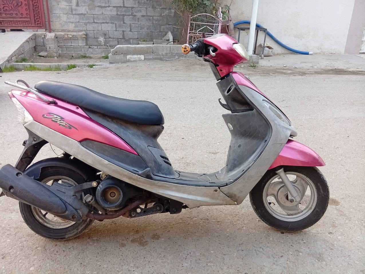 ماكس للبيع اخت الرمبه ومناسبه ونضيفه انكر وطلع وين ميعجبك مناقصها شي كلشي شغال بيها سعر 400 وبيها مجال العنوان بعقوبه التحرير 
***********
