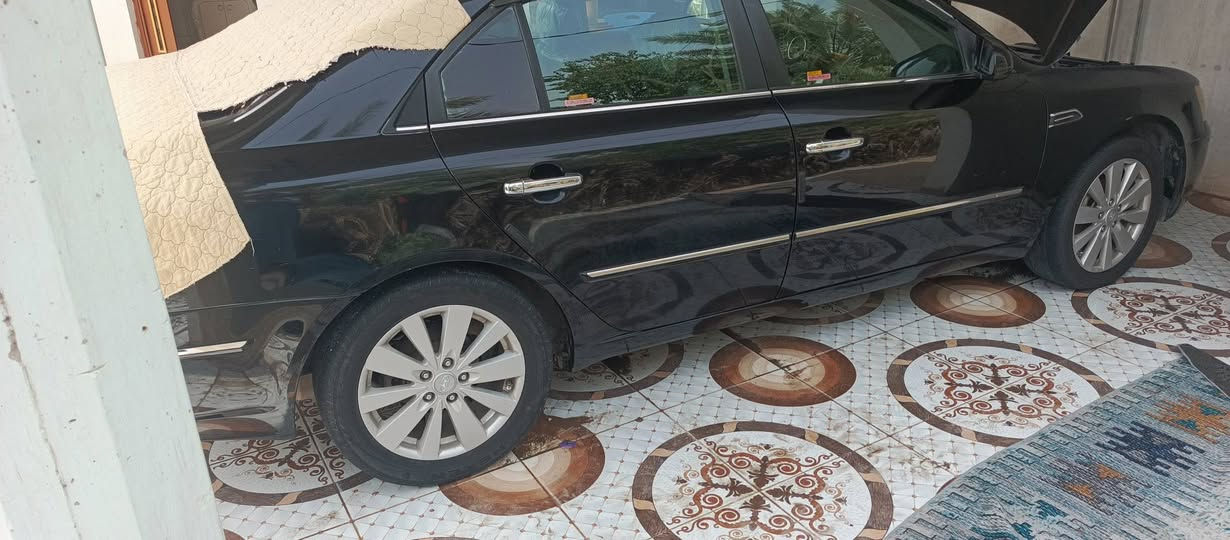 السلام عليكم سوناتا للبيع مديل 2009 وارد امريكي ضرر جامرلغ الأيمن الامامي محرك 2400 مواصفات فتحه سقف كشن كهرباء وتدفئة بالكشن ***********/ ‏‪***********‬‏
