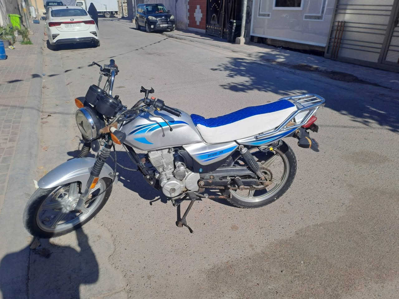 دايون عضم مديل 19 اوراق اصوليه وصل معرض بسمي السعر  ٩٠٠  ***********
