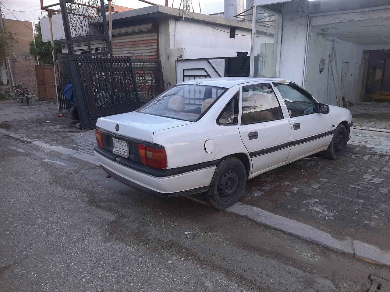 السلام عليكم للبيع فكتره موديل 1989 كير بس ثالث يفلت سياره جاهز من كلا نواحي صدر تايرات كهربائيات سنويه سقطه من شرط اضبار قرص من 2018 بي ضربه من ورا اومن كدام سياره جاهزه سعر28رقم موبايلي  *********** مكان كركوك
