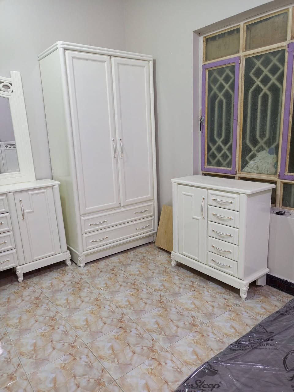 يستمر معمل(مهدي رحيم النجار )
بعمل كافه التصاميم التركيا. بنجاره عراقيه تزكام.

واصباغ حراريه وجميع الألوان 

نعمل حسب قياسات والتصاميم المطلوبه.

العنوان الناصريه قرب سجن الاصلاحي 

يوجد خدمه توصيل لكافه محافضات . العراق❤️ 

لاستفسار ***********. واتساب.
