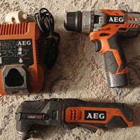 AEG • دريل تردديه • ملحقات كاملة