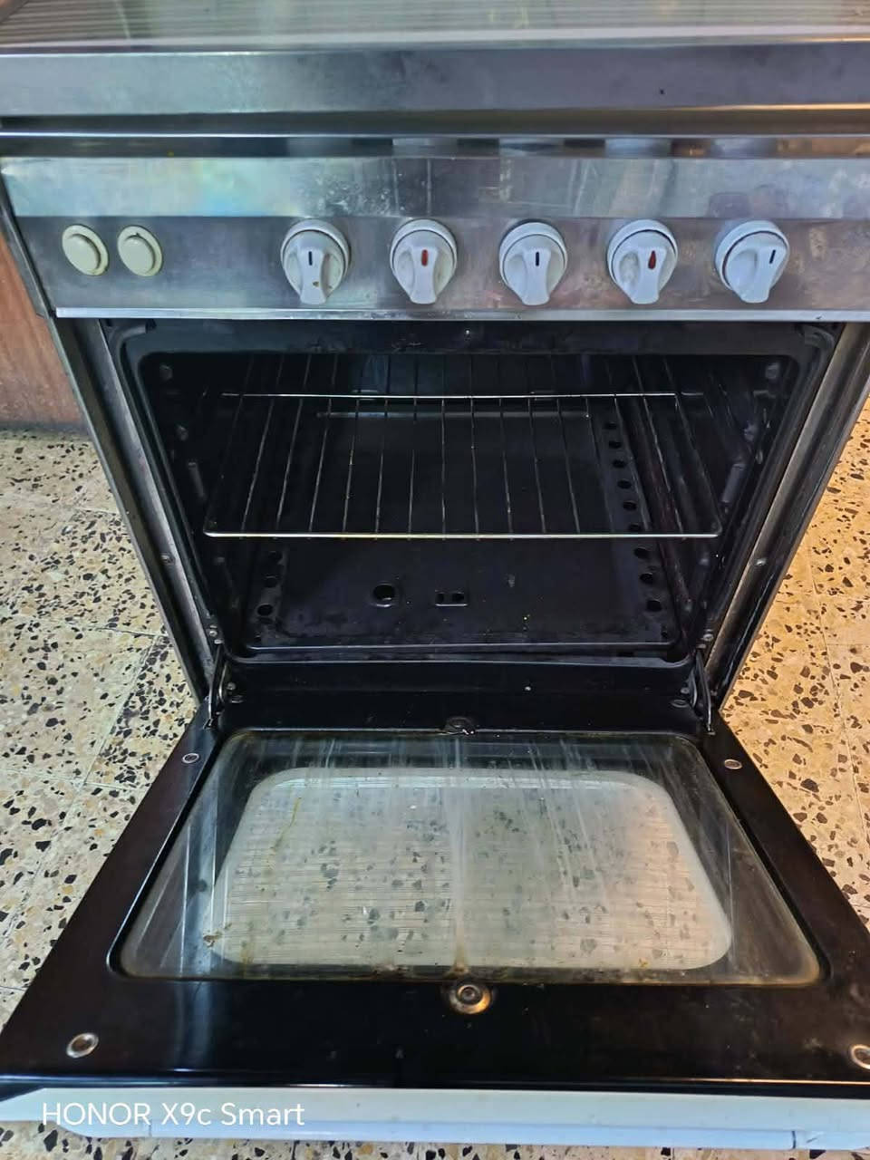 طباخ نضيف جداً للبيع السعر 100 المكان السيديه


**إذا كنت صاحب هذا الإعلان وتريد حذفه لأي سبب، رجاءا أرسل رسالة إلى الدعم الفني**