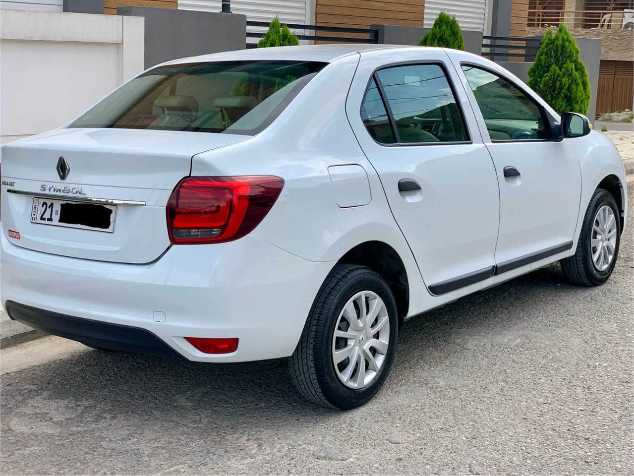 🔥 ڕینۆی سیمبول 2020 🇫🇷💯
❇️سفری کوردستان - دوو سویچ -بێ بۆیاخ بێ تەرزە - گێڕ ئۆتۆماتیک-زۆر پاکو جوانە هەموو گیانی لەسەر دەقی شەریکەیە- گێڕ و مەکینەی بەشەرت هیچی نەکراوەتەوە -98000 ڕۆشتووە - کامل سێرڤس کراوە 
‏🆕 تایەی تازەیە- قایشی مەکینە تازە گۆڕاوە- ڕۆنی تازەیە- تاقم بانسی لۆک - پلاک تازەیە 
🔋تەبرید سارد و گەرم - لایت لید -بلاجکتۆر لید- شاشە ئایپاد-ئۆتۆماتیک و عادی - تراکشن ئۆتۆ - ABS- ئاوێنە ئیشارەت - کامل گاعی تێگیراوە
نر خ/ 85 💵
🕹️ شوێن / سلێمانی
📲 *********** السليمانية, العراق
