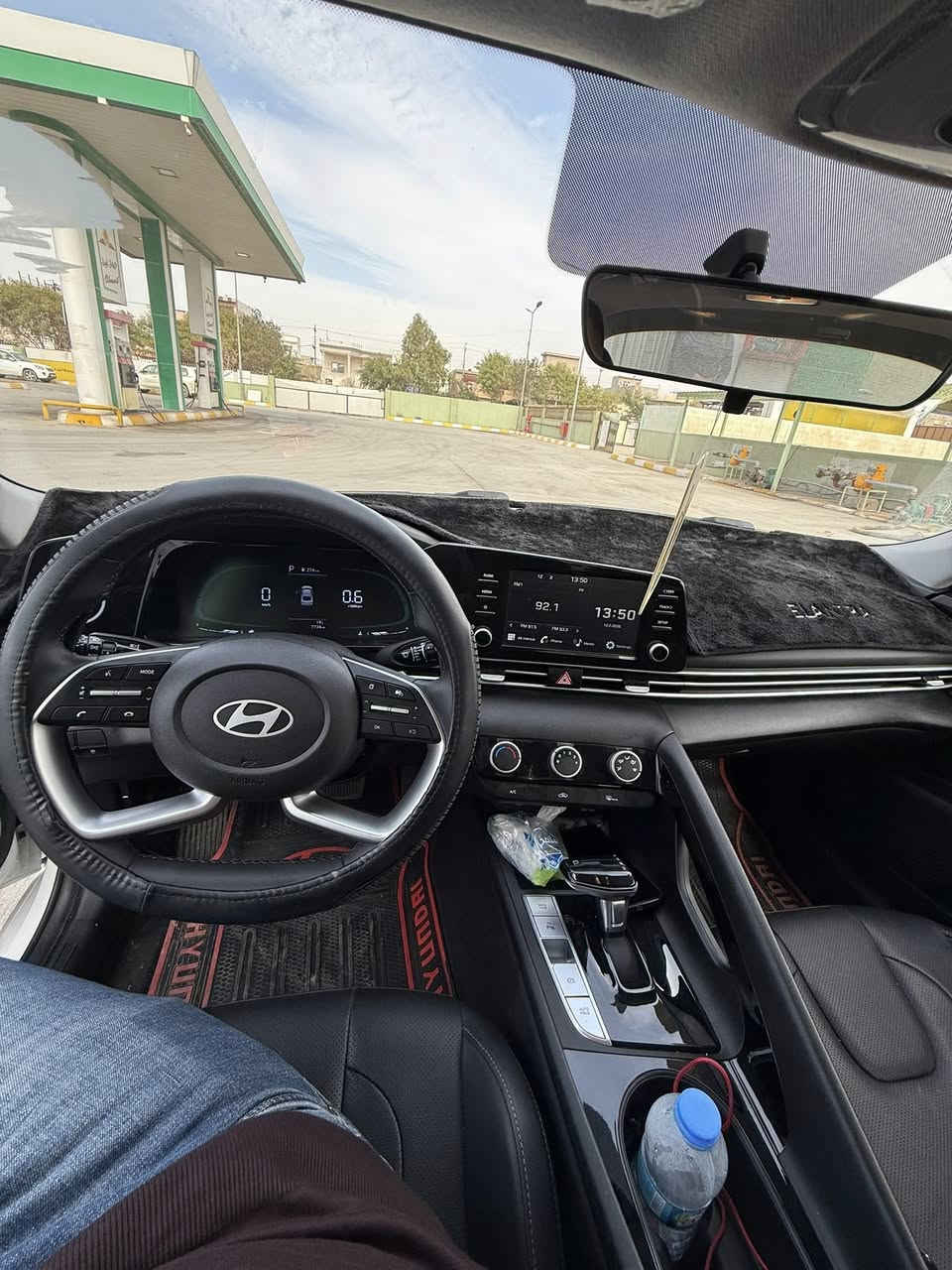 النترا تجميع صيني 2024
كامل مواصفات سلايد فتحة سقف بصمة ماشية8000 كيلو متر

رقم أربيل تحويل مباشر 

المواصفات :

مود درايف ( ايكو , كومفرت , سمارت , سبورت )

كير طيارة 8 نمر

بصمة تشغيل بصمة ابواب

شاشة اصلية

عداد سرعة ديجتل

مقاعد جلد اسود

6 ايرباك (الدشبول الدركة التكم المقاعد)

لايت led نهاري

فتحة سقف سلايد روڤ_+ استيرين رياضي

ويل رياضي حجم 17

تبريد قطعتين

مري كهرباء+ اشاير بالمري

كروس سرعة وفول تحكم ستيرن

حساسات خلفية + كاميرا

سايد بريك كهربائي

سعر 145
***********
