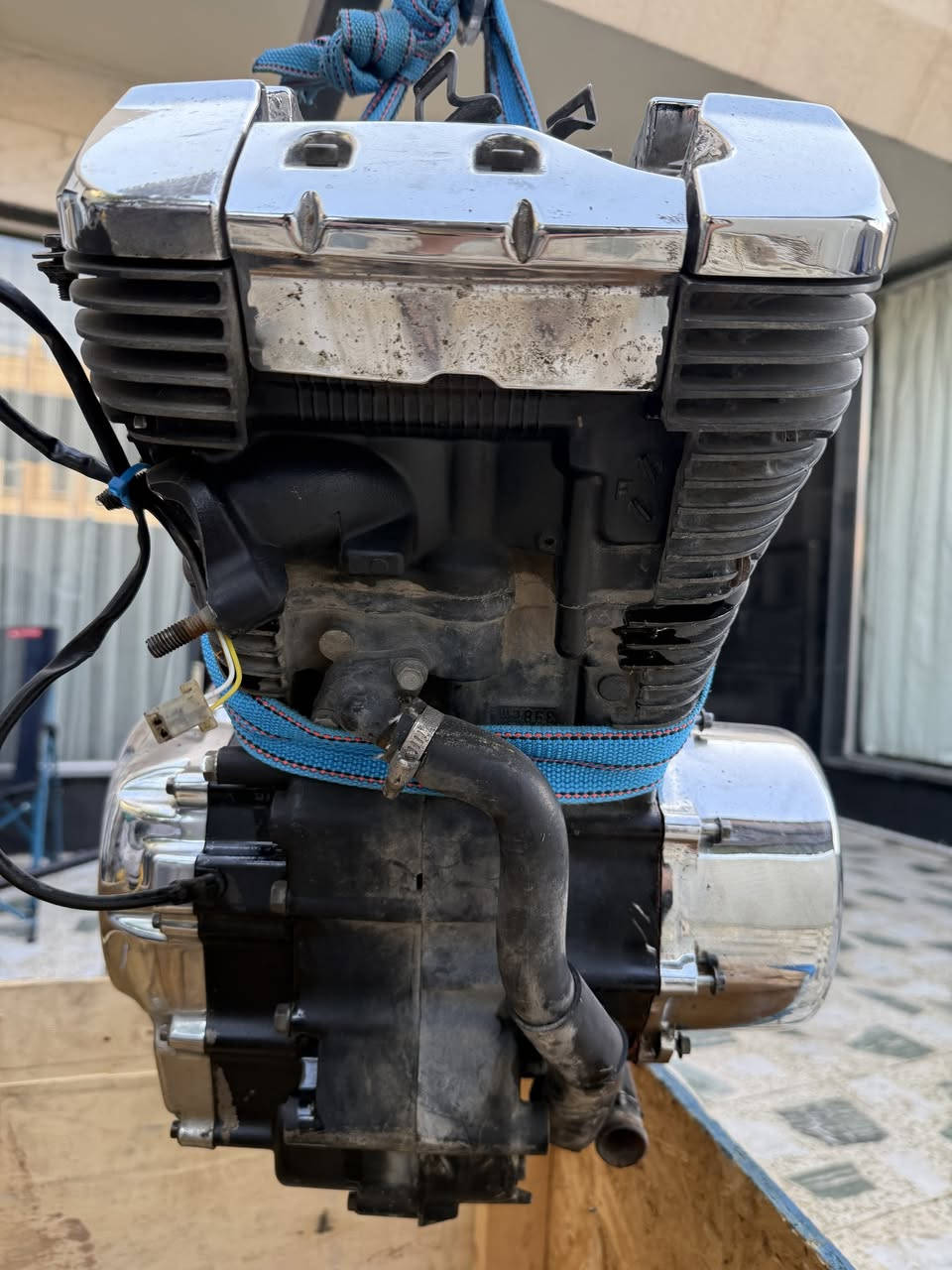 كباتنا الأعزاء تحية طيبة. للبيع قطع غيار وتزويد شادو ٤٠٠

１.  محرك شادو ٤٠٠ شرط ما مفتوح وصوته موضح بالفيديو السعر ٤٥٠ ألف.

２.  جنط خشب ومغلف جلط أصلي ويه بك لايتات شغالة السعر ١٥٠ ألف.

３.  تايرات (زوج كامل ولا يباع مفرد) الخلفي برجستون والامامي دنلوب ياباني أصلي والنظافة مبينة بالصور السعر ١٥٠ ألف.

４.  ظفيره ٢٠٠ ألف.

 

للتواصل: 

***********

 ***********

***********

التوصيل لكل المحافظات مجاني.
