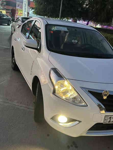 نيسان سني مكفوله ماشيه ٣٠ الف للبيع السعر ١٣٢ وبيه مجال بسيط للاستفسار ***********
